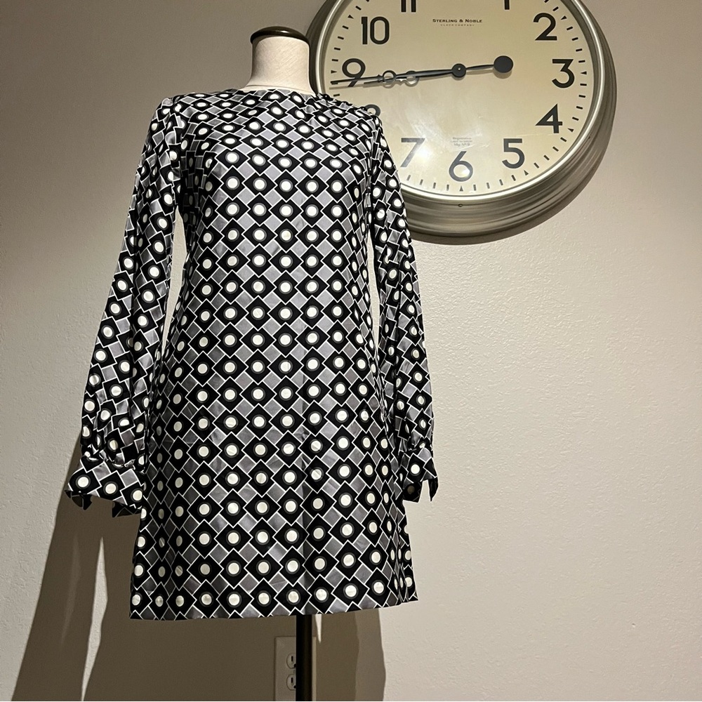 Milly Black and White Geometric Long-Sleeve Shift Dress